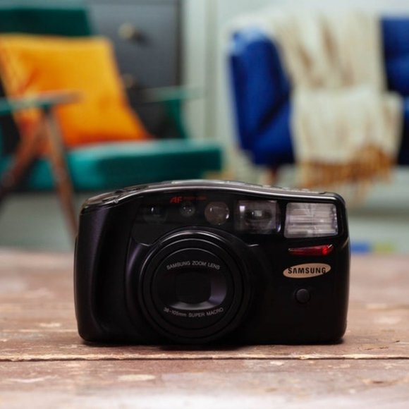 Samsung Maxima Zoom 105 Point and Shoot 35mm Film Camera